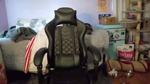 Snapshot of wyattfans_ chatting on October 23, 2025, 7:56 pm Wyatt online show from October 23, 2025, 7:56 pm