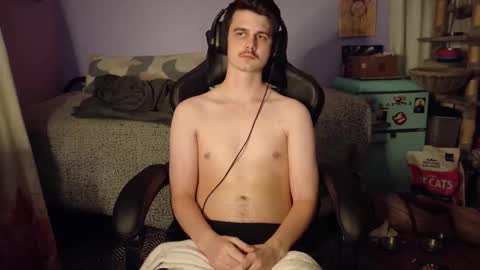 Snapshot of wyattfans_ chatting on October 25, 2025, 7:05 am Wyatt online show from October 25, 2025, 7:05 am