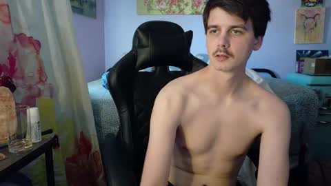 Snapshot of wyattfans_ chatting on October 25, 2025, 7:08 pm Wyatt online show from October 25, 2025, 7:08 pm