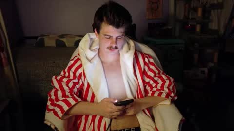 Snapshot of wyattfans_ chatting on November 4, 2025, 2:43 am Wyatt online show from November 4, 2025, 2:43 am