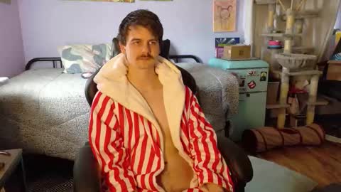 Snapshot of wyattfans_ chatting on November 12, 2025, 7:35 pm Wyatt online show from November 12, 2025, 7:35 pm