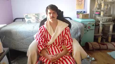 Wyatt online show from November 19, 2025, 7:14 pm