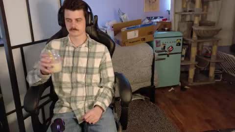 Wyatt online show from February 22, 2026, 7:23 pm