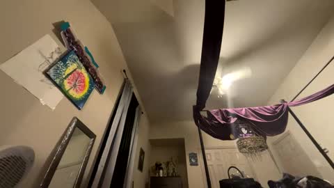 Snapshot of wynterheat chatting on March 5, 2025, 4:45 am Wynter Heat online show from March 5, 2025, 4:45 am