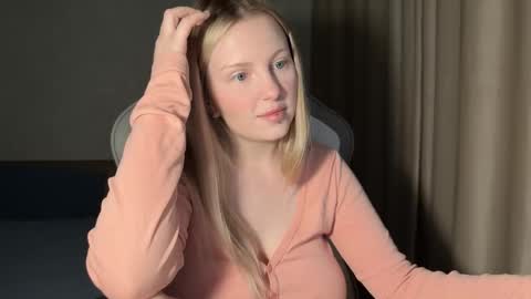 eva online show from November 12, 2025, 4:51 pm