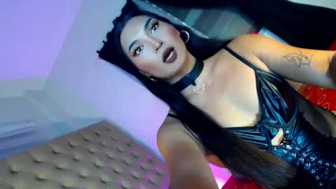 Snapshot of x_aurorascent chatting on November 1, 2025, 8:44 pm x_aurorascent online show from November 1, 2025, 8:44 pm