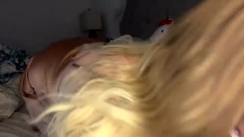 Snapshot of x_dreamgirl_x chatting on January 16, 2025, 4:28 am Mariah online show from January 16, 2025, 4:28 am