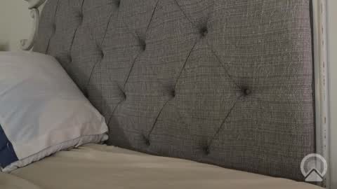 Snapshot of x_dreamgirl_x chatting on October 18, 2025, 10:10 pm Mariah online show from October 18, 2025, 10:10 pm