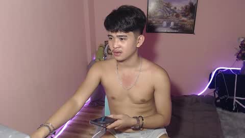 Snapshot of x_jemy22 chatting on November 4, 2025, 10:25 am Jemy online show from November 4, 2025, 10:25 am