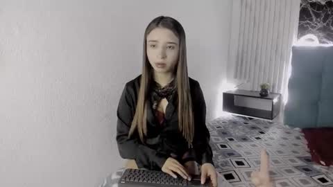 Snapshot of x_jules_ chatting on October 10, 2025, 12:31 am x_jules_ online show from October 10, 2025, 12:31 am