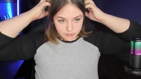 Snapshot of x_nirvana_x chatting on October 18, 2025, 3:53 am LOVE NERDS ONLY online show from October 18, 2025, 3:53 am