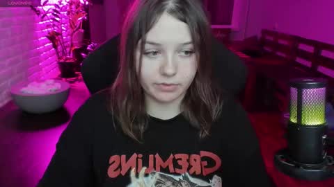 Snapshot of x_nirvana_x chatting on December 5, 2025, 1:03 am LOVE NERDS ONLY online show from December 5, 2025, 1:03 am