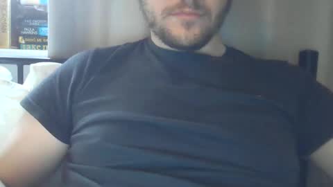 Snapshot of x_yes chatting on October 7, 2025, 7:05 am x_yes online show from October 7, 2025, 7:05 am