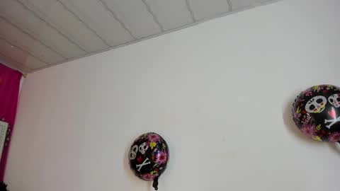 xaanderGrey online show from October 6, 2025, 7:22 pm