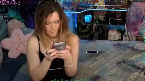 Snapshot of xaevynne chatting on July 12, 2026, 3:30 am Xaevynne Sometimes Milla Milla The Cute as a Buttom Brunette online show from July 12, 2026, 3:30 am
