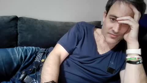 xalegarmax online show from January 7, 2025, 9:46 pm