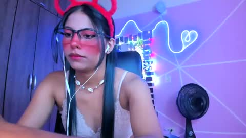 Snapshot of xallysonx_ chatting on January 22, 2025, 2:46 pm XALLYSONX online show from January 22, 2025, 2:46 pm