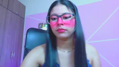 Snapshot of xallysonx_ chatting on May 5, 2026, 12:02 pm XALLYSONX online show from May 5, 2026, 12:02 pm