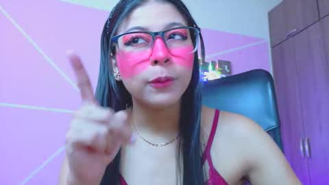 Snapshot of xallysonx_ chatting on May 17, 2026, 11:50 am XALLYSONX online show from May 17, 2026, 11:50 am