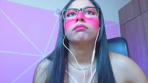 Snapshot of xallysonx_ chatting on June 2, 2026, 11:45 am XALLYSONX online show from June 2, 2026, 11:45 am