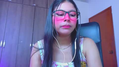 Snapshot of xallysonx_ chatting on June 3, 2026, 2:33 pm XALLYSONX online show from June 3, 2026, 2:33 pm