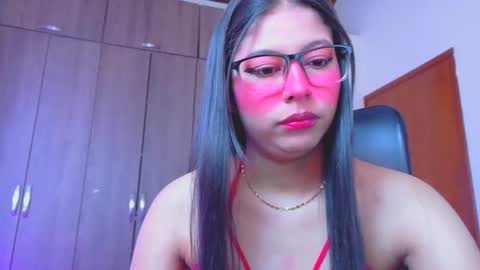 Snapshot of xallysonx_ chatting on June 6, 2026, 11:37 am XALLYSONX online show from June 6, 2026, 11:37 am