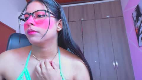 Snapshot of xallysonx_ chatting on June 9, 2026, 11:55 am XALLYSONX online show from June 9, 2026, 11:55 am