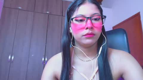 Snapshot of xallysonx_ chatting on June 12, 2026, 11:42 am XALLYSONX online show from June 12, 2026, 11:42 am