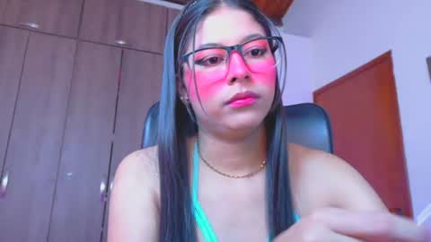 Snapshot of xallysonx_ chatting on June 24, 2026, 11:53 am XALLYSONX online show from June 24, 2026, 11:53 am