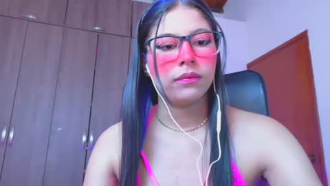 Snapshot of xallysonx_ chatting on July 26, 2026, 12:01 pm XALLYSONX online show from July 26, 2026, 12:01 pm
