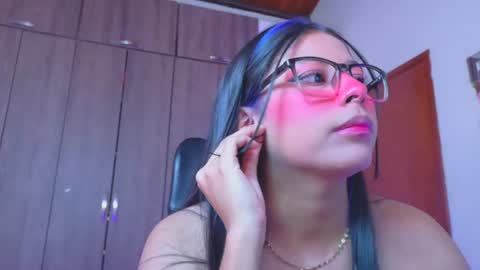 Snapshot of xallysonx_ chatting on July 28, 2026, 4:39 pm XALLYSONX online show from July 28, 2026, 4:39 pm
