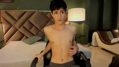 xam_collen online show from March 8, 2026, 5:39 pm