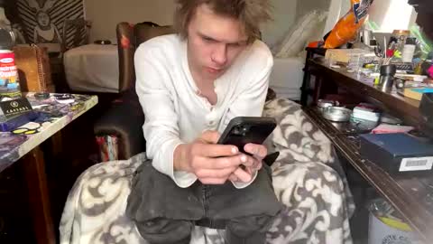 xander0zzz online show from March 13, 2026, 6:25 pm