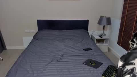 xander_novak online show from November 6, 2025, 10:16 am