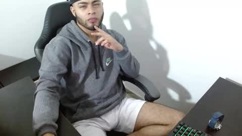 Xanderstone online show from February 10, 2026, 6:28 am