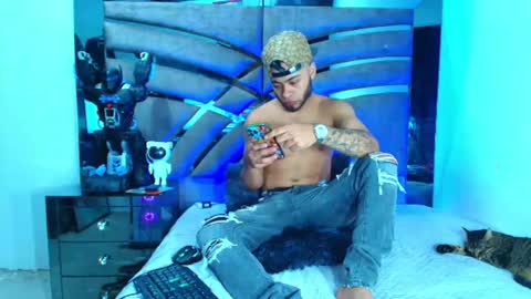 Xanderstone online show from June 9, 2026, 4:02 am
