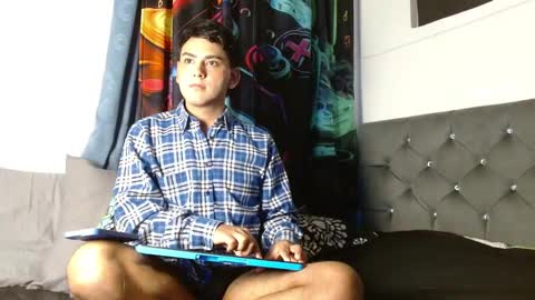 Snapshot of xandrodeluxe chatting on October 24, 2025, 2:46 pm xandrodeluxe online show from October 24, 2025, 2:46 pm