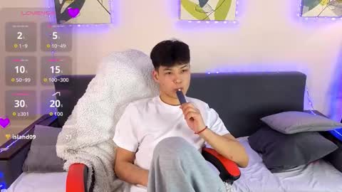 Snapshot of xannell chatting on March 5, 2026, 7:21 pm Elvin online show from March 5, 2026, 7:21 pm