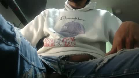 xavicock24 online show from February 6, 2026, 10:07 am