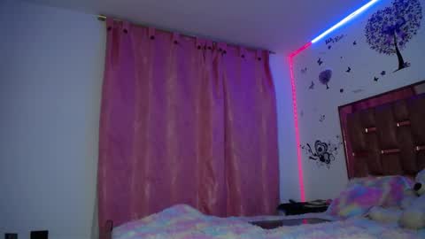 xayu online show from December 27, 2024, 1:22 am