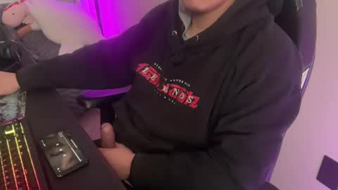 Snapshot of xburst chatting on February 9, 2025, 9:06 pm xburst online show from February 9, 2025, 9:06 pm