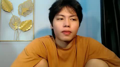 xcharls08 online show from May 12, 2026, 3:14 am