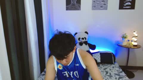 Snapshot of xcigbatecum chatting on June 25, 2026, 2:00 am Charlie online show from June 25, 2026, 2:00 am