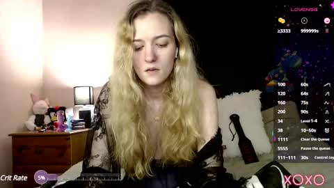 EllieeRose online show from February 9, 2025, 8:34 pm