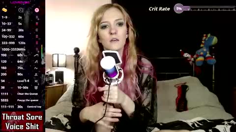 Snapshot of xelliee_rosex chatting on July 31, 2026, 9:25 pm EllieeRose online show from July 31, 2026, 9:25 pm