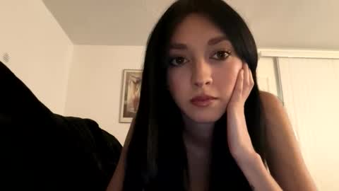 xenadreamx online show from February 20, 2026, 4:20 am