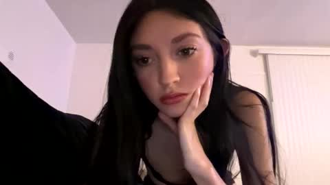 xenadreamx online show from February 23, 2026, 4:43 am