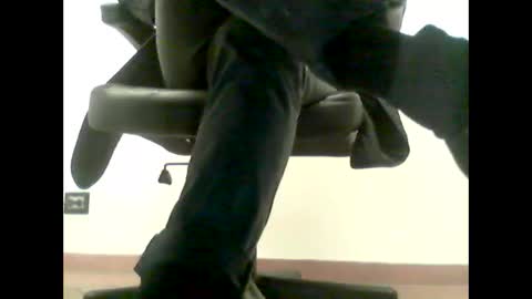 Snapshot of xfeetsl chatting on February 18, 2026, 7:04 am Mr. Smith online show from February 18, 2026, 7:04 am