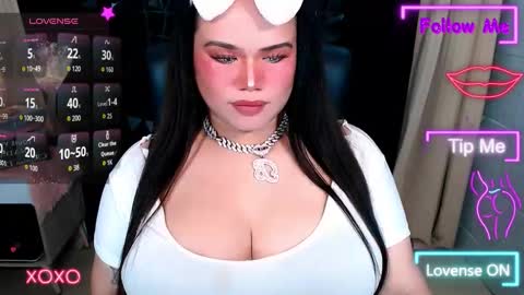 xHUGECOCKTILLCUMX online show from November 14, 2025, 6:17 pm