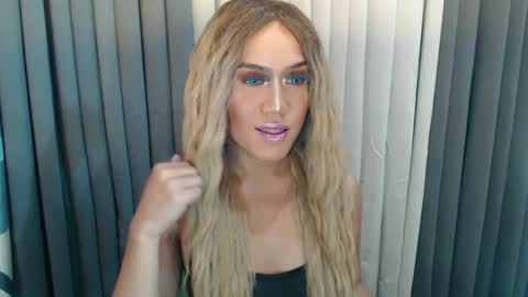 GWEN THOMPSON .......   online show from December 2, 2024, 10:01 pm